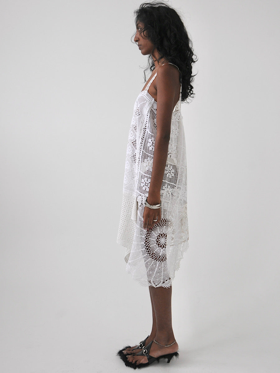 Stellar knee-length vintage lace midi dress